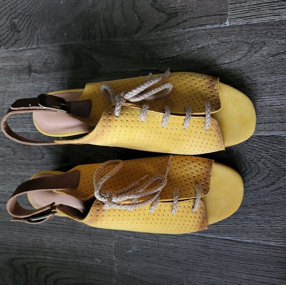 I Wanda Panda Shoes - Picture 3 of 4